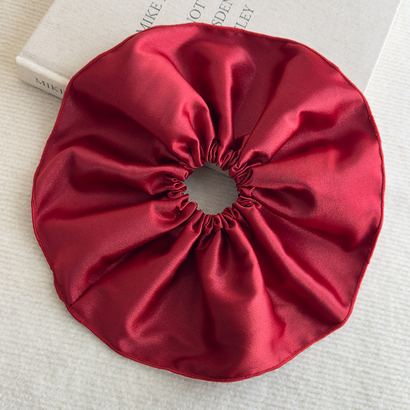 Premium Satäng Scrunchie