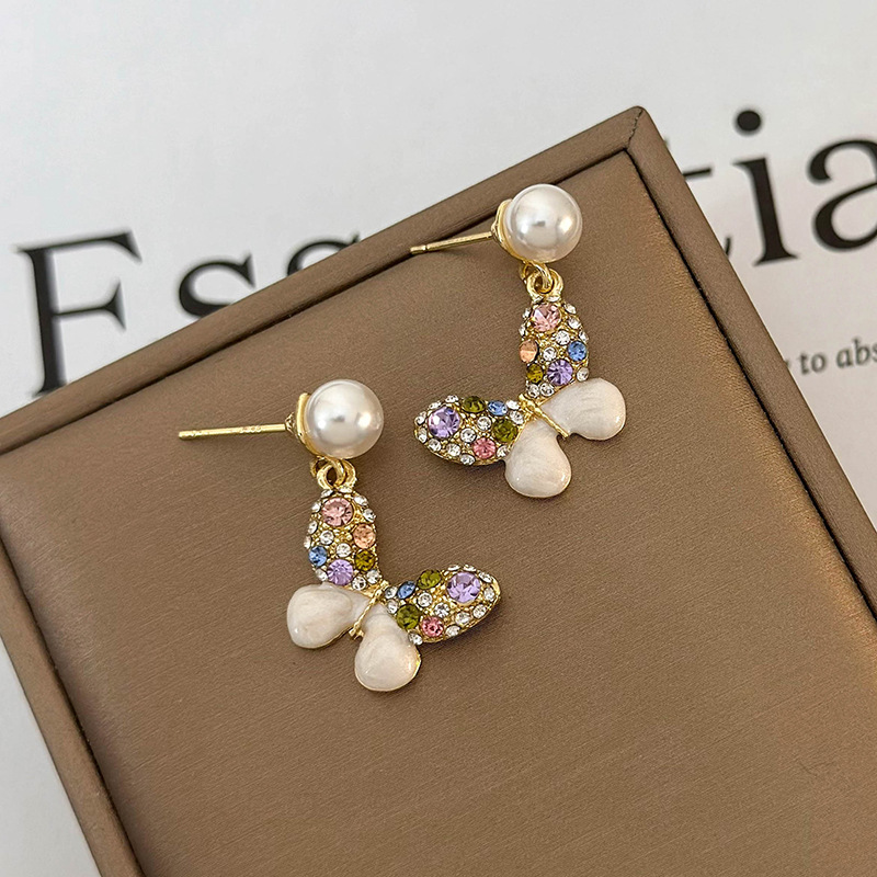 Orecchini Farfalla con Perle e Cristalli Colorati