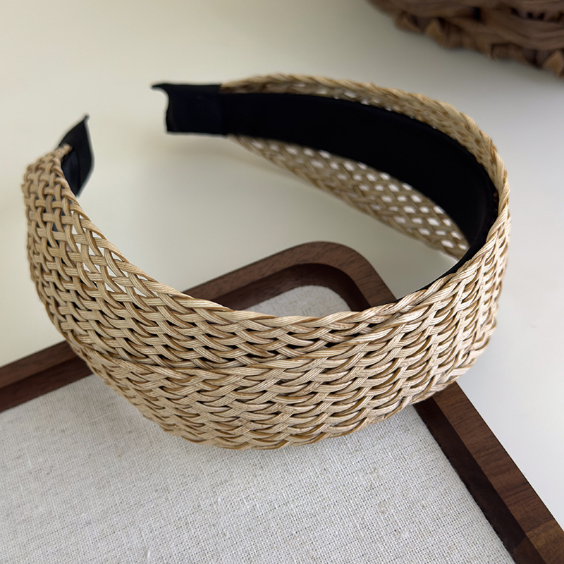 Diadema de Paja de Ala Ancha