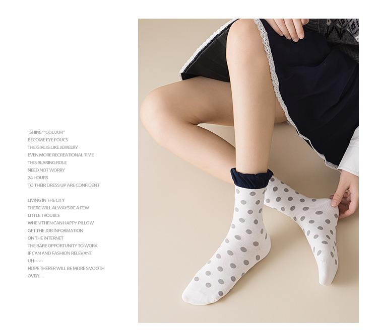 Meias Mid-Calf Sem Costura