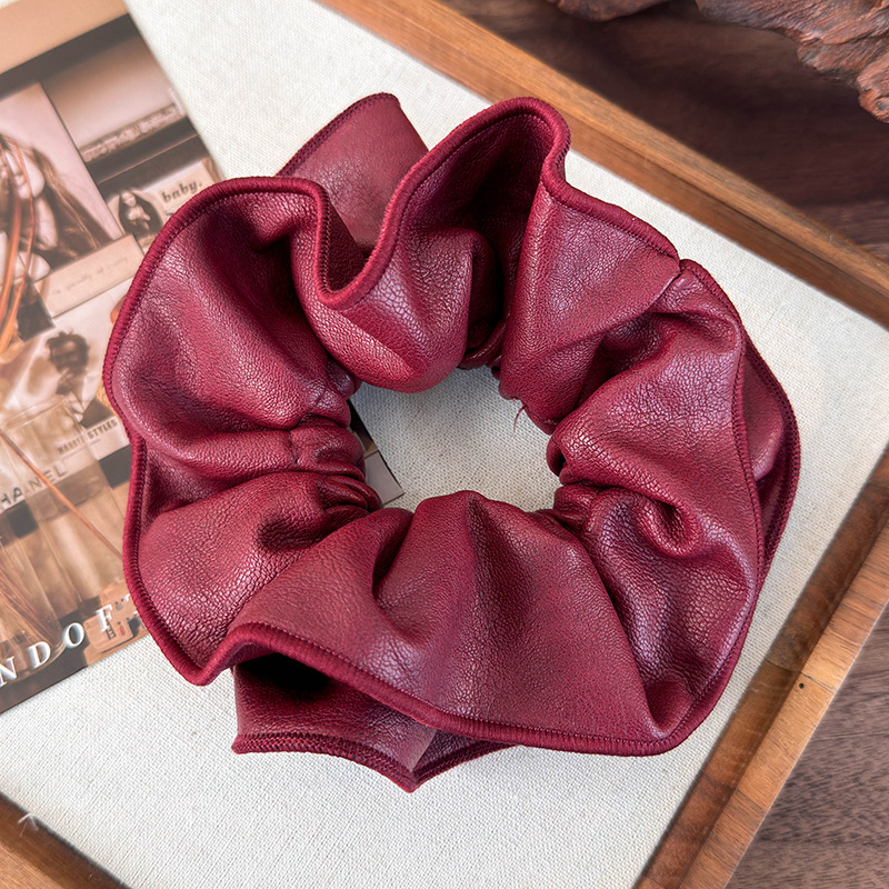 Röd Läder Dubbelskikts Scrunchie