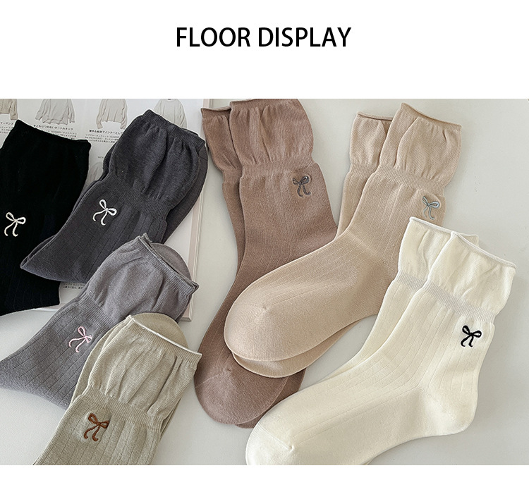 Meias Meia Canela com Laço Bordado