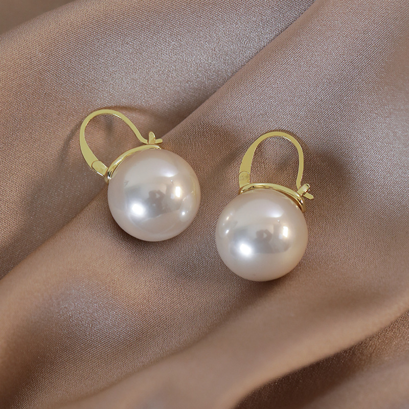 Pearl Earrings