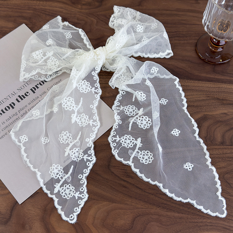 Pañuelo Bordado de Encaje