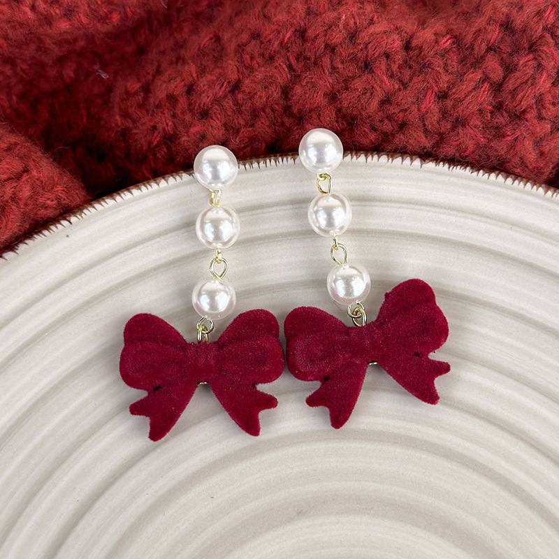 Burgu Flok Çiçekli Küpeler