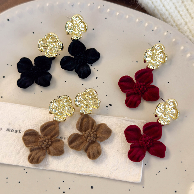 Francouzské Vintage Sametové Květinové Náušnice