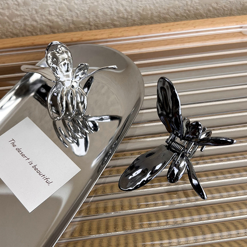 Agravă de Păr cu Fluture Metalic