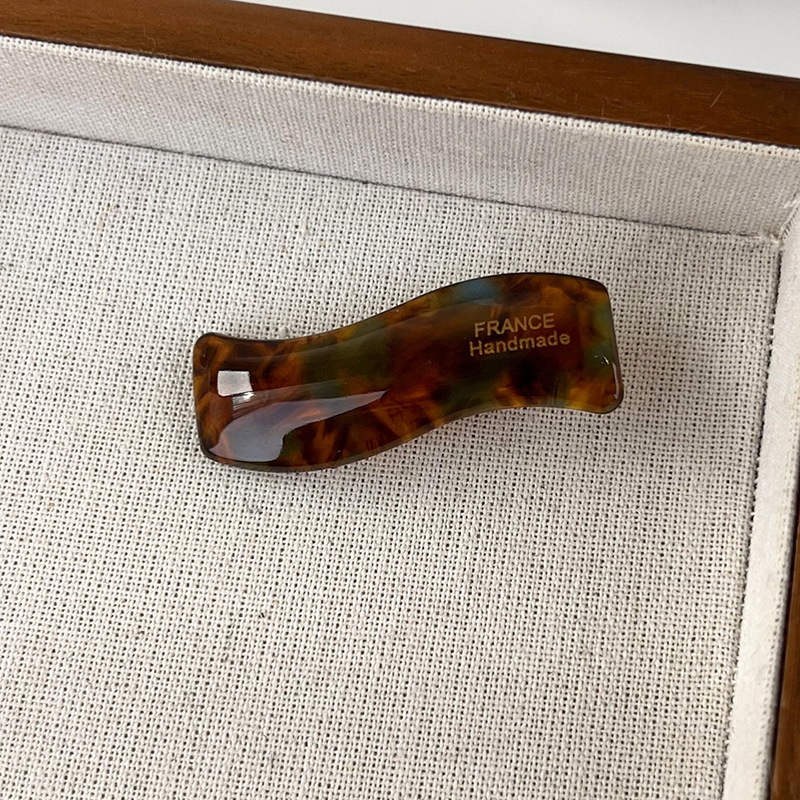 Agrafă de păr din acetat ondulat