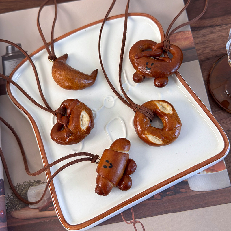 Řetízek Inspirovaný Pečivem