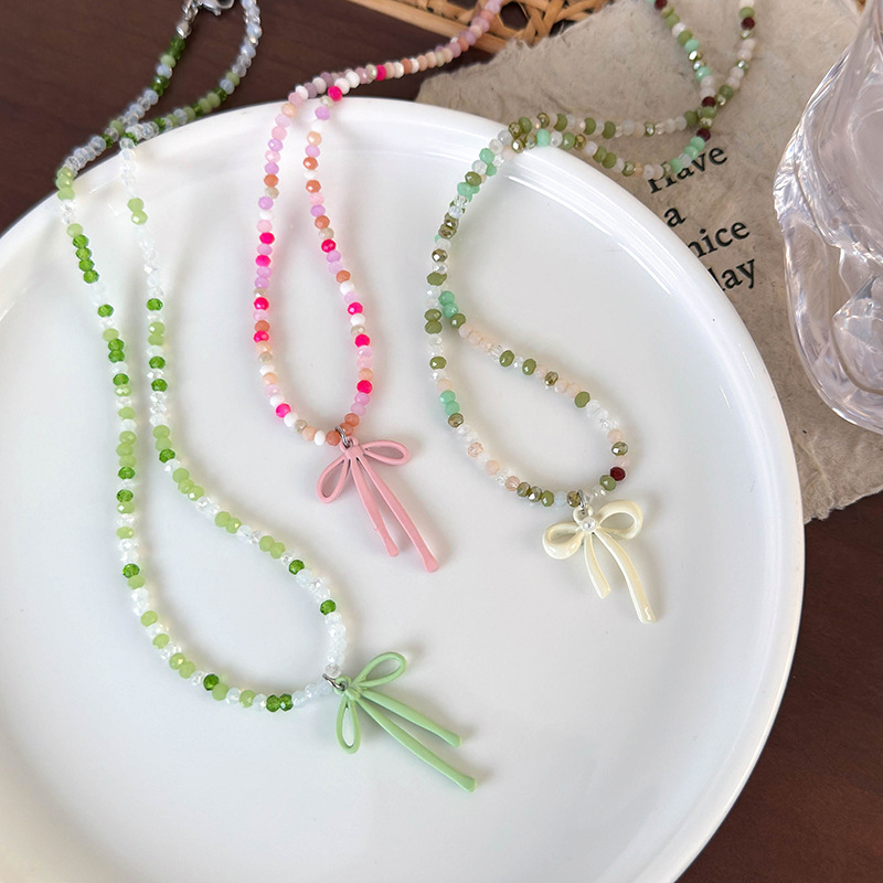 Collana con Fiocco di Perle di Vetro