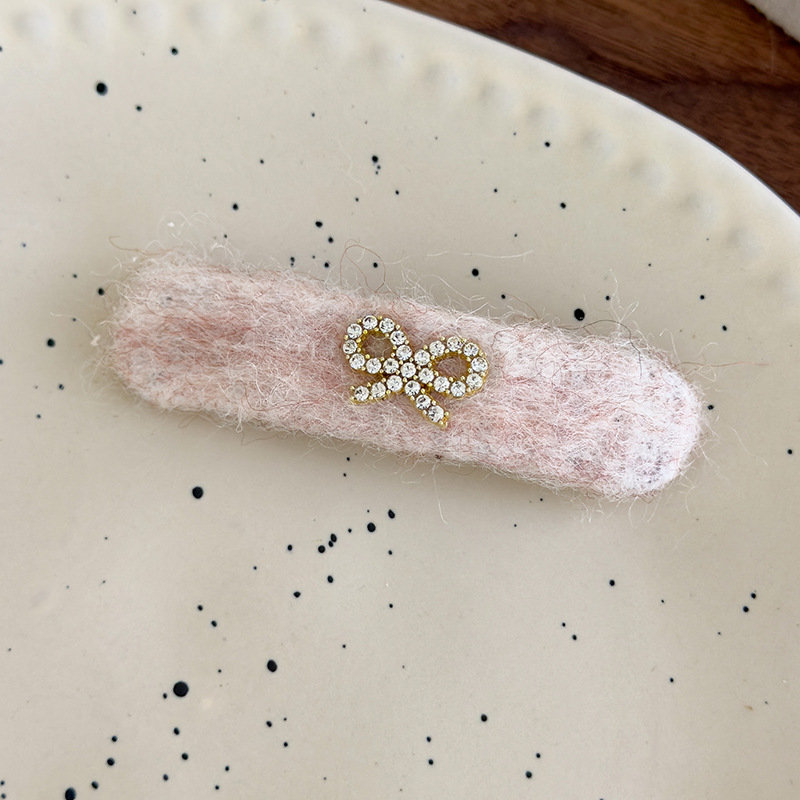 Agrafă de păr cu fundiță strass