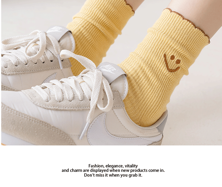 Meias Mid-Calf com Renda