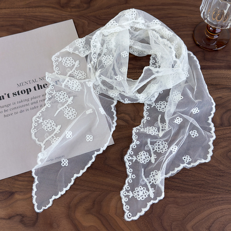 Pañuelo Bordado de Encaje