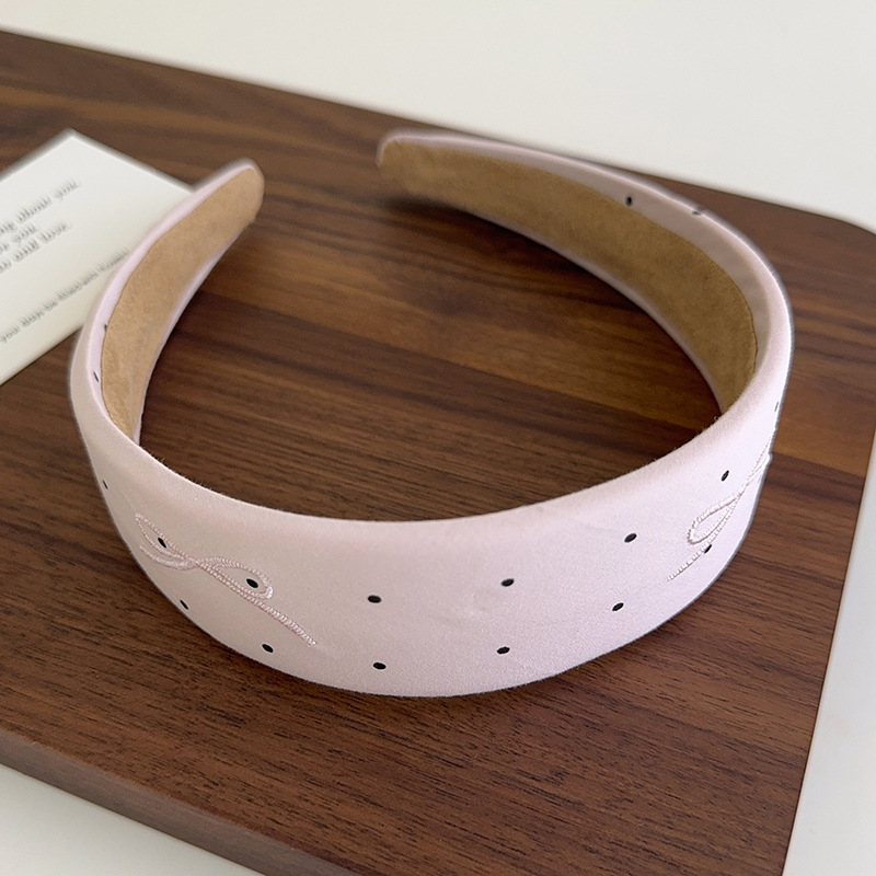 Diadema con Lazo Bordado