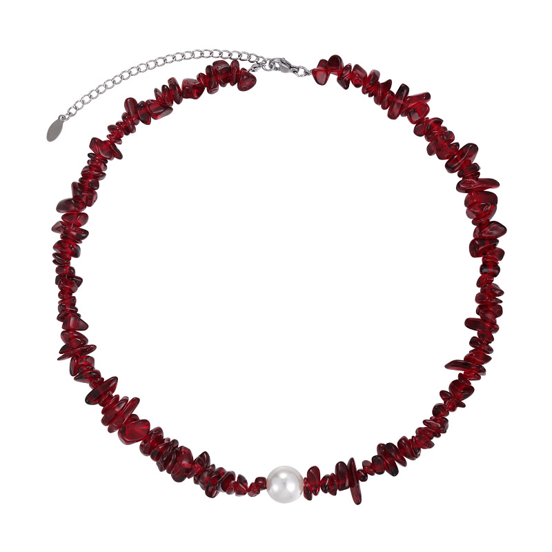 قلادة عنق من اللآلئ الحجرية المسحوقة