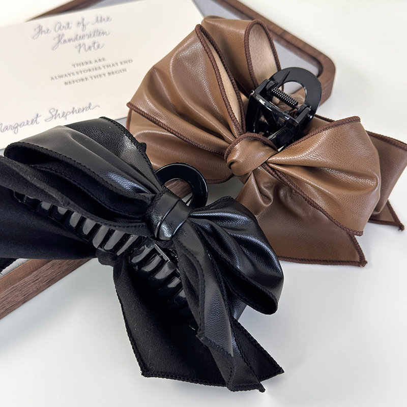 Pinza Garra Lazo Cuero Rayado