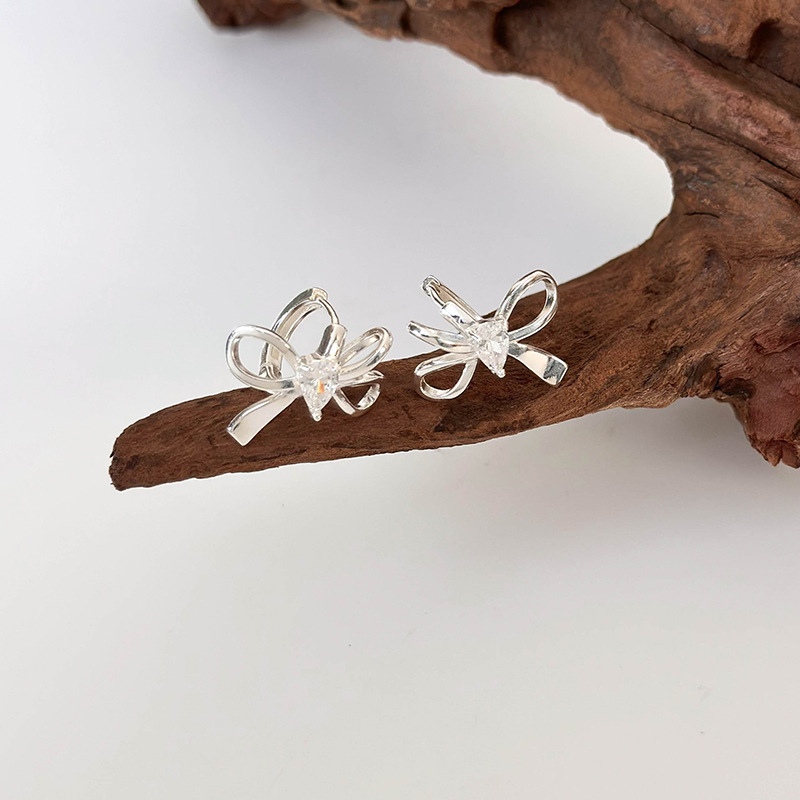 Кліпс для Вух Бантик з Цирконом