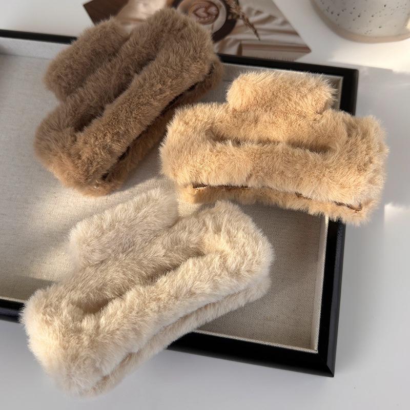 Agrafă pentru Păr din Pluș