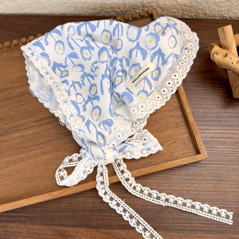 Eșarfă Triunghiulară