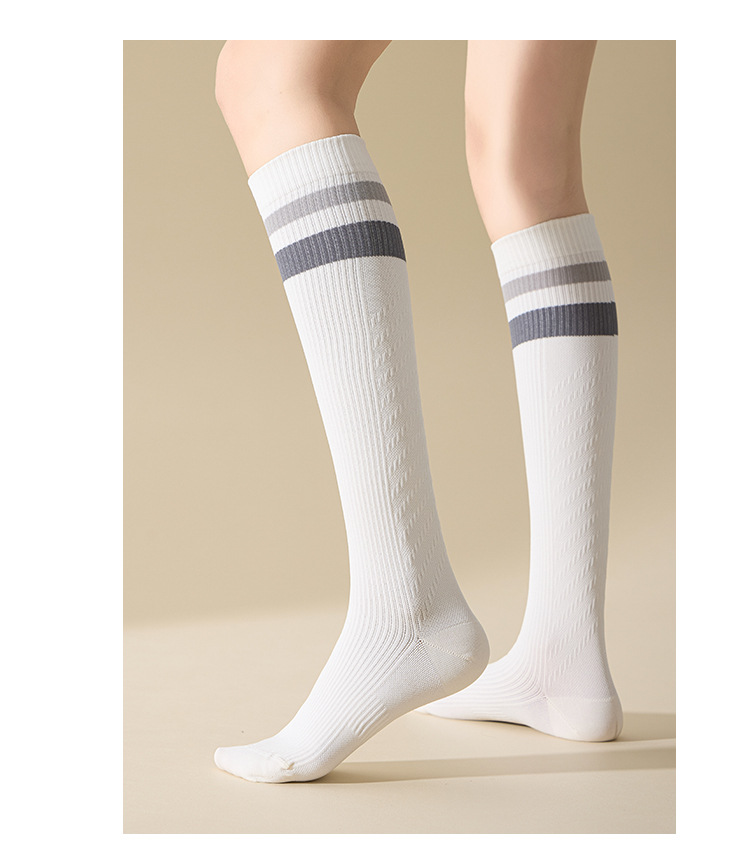 Meias Esportivas de Compressão Feminina