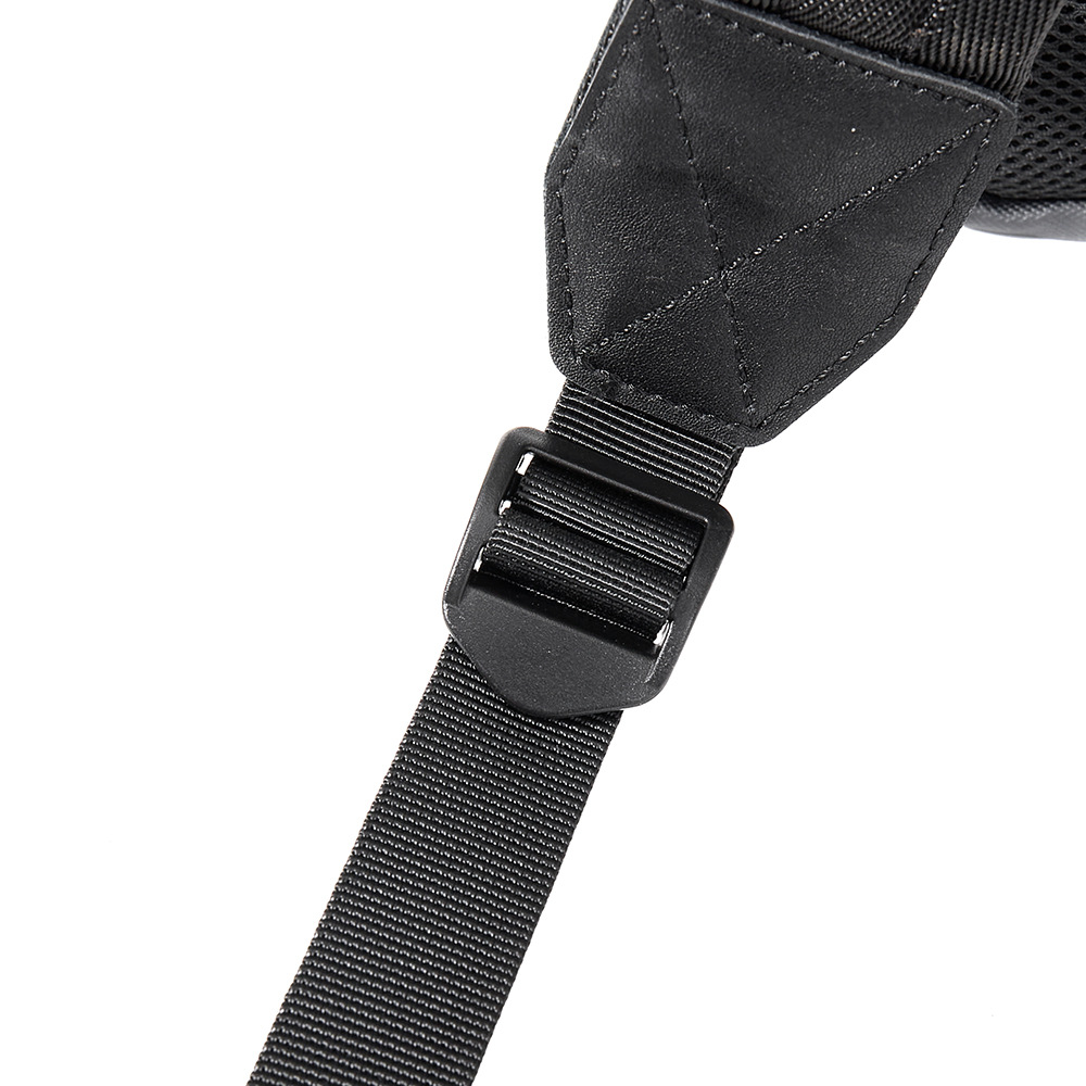 남성 미니멀리스트 노트북 백팩