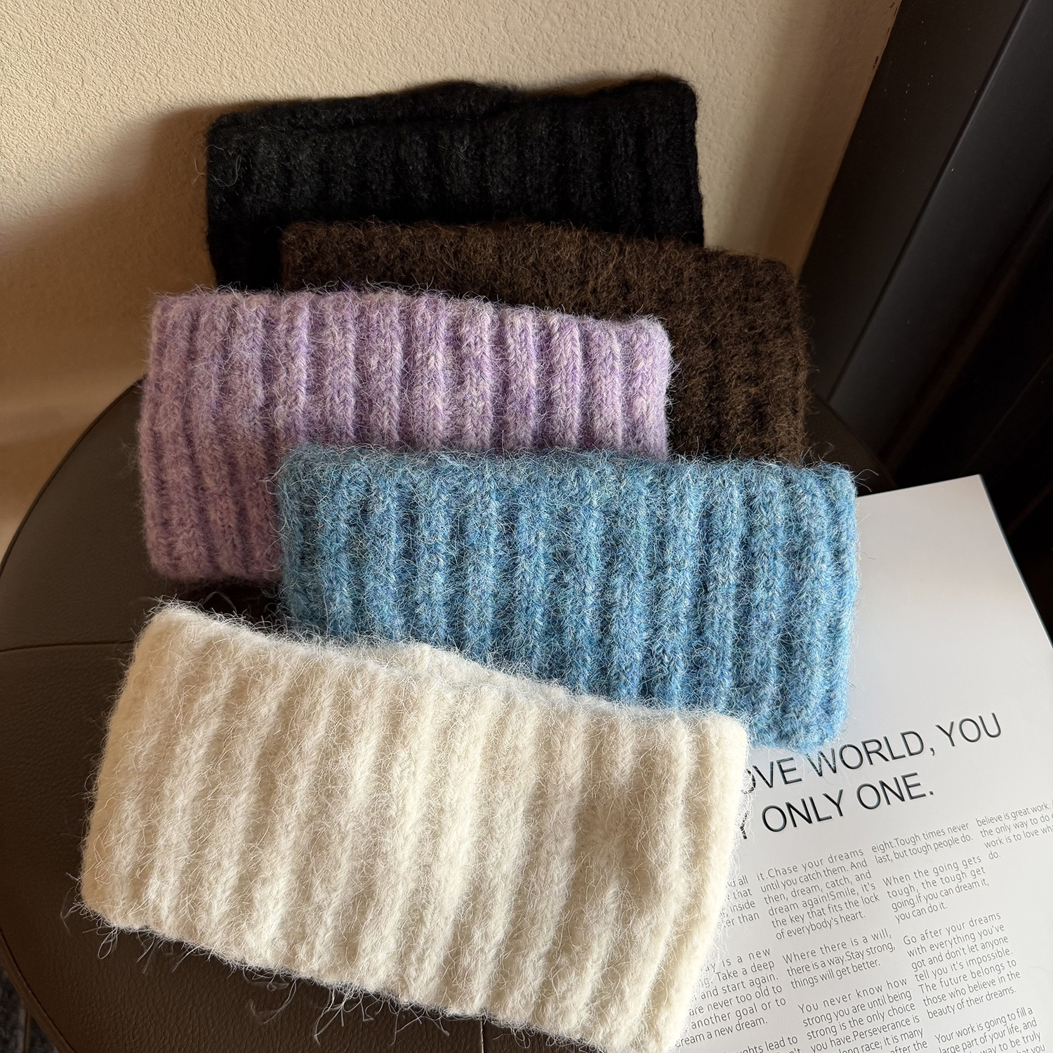 Pletená Čelenka ze Směsi Vlny