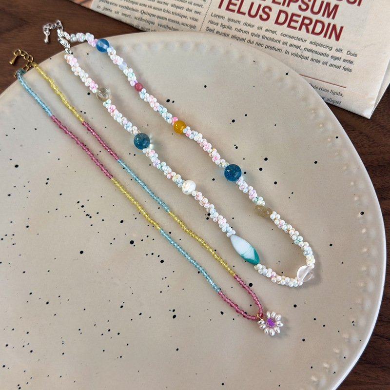 Boncuklu Çiçek Kolye