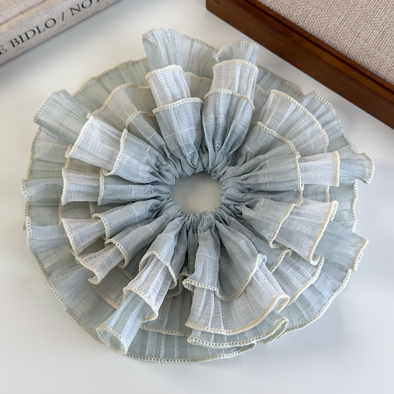 Gumka z Falbankową Koronką