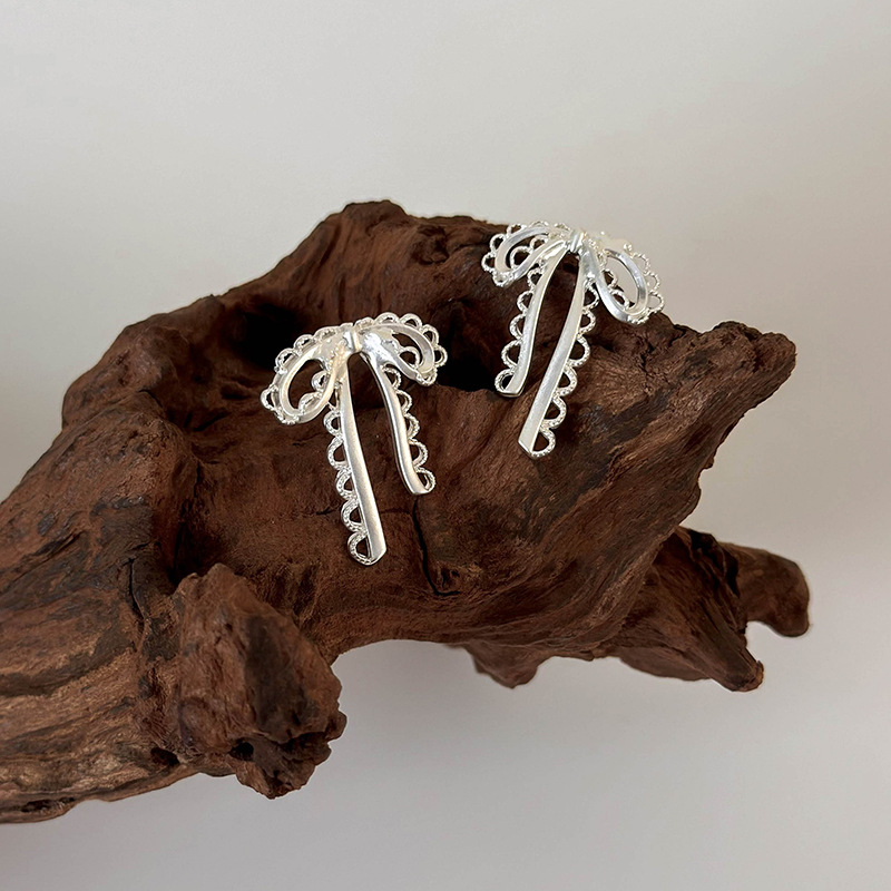 Серьги с Полым Бантом