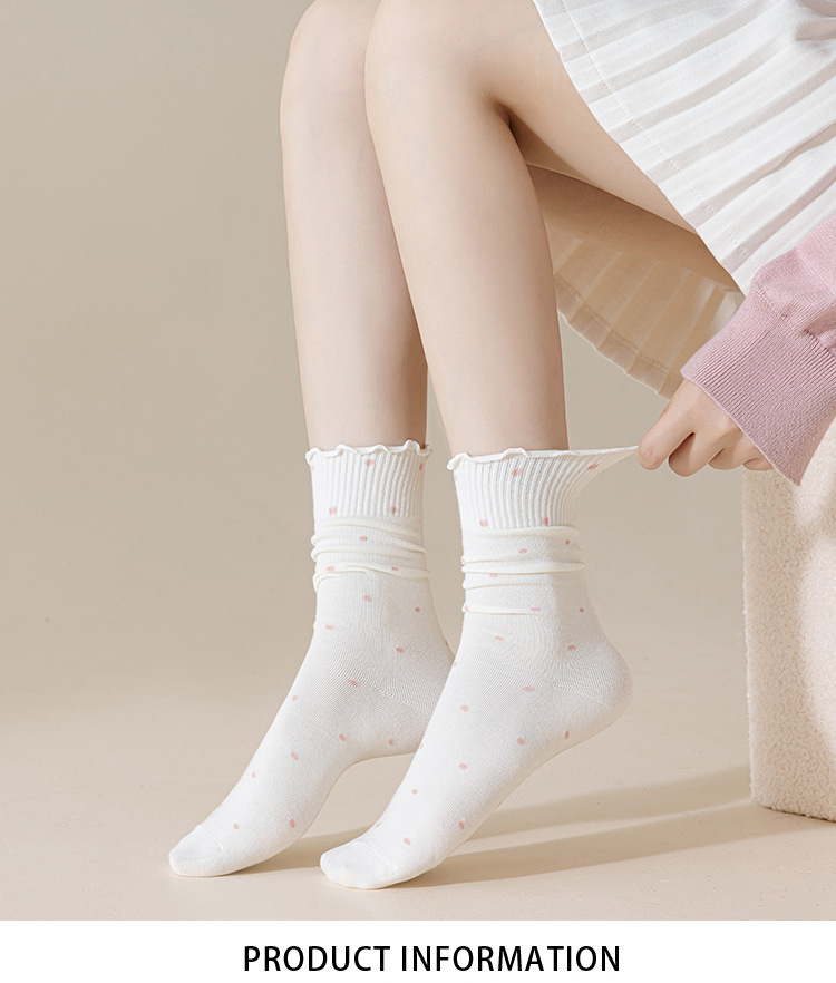 Meias com babados respiráveis