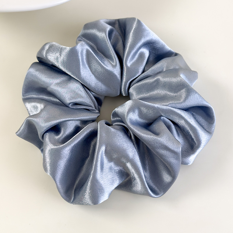 クリームサテンスクランチー