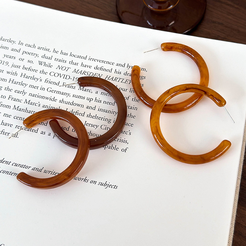 C-Şekilli Retro Küpeler