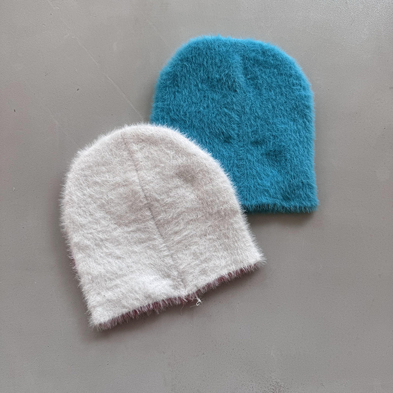 Gorro de Pele Falsa de Visom com Letras