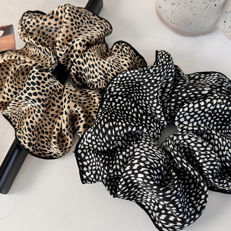 Leopardtryck Scrunchies
