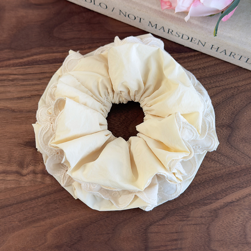 Scrunchies Διπλής Στρώσης Δαντέλα