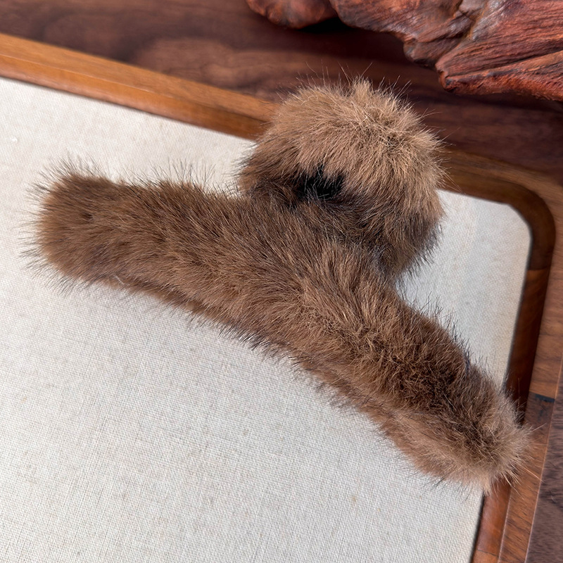 Pluszowy Spinacz do Włosów w Odcieniach Karmelu