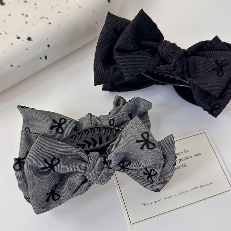 Ac de Păr cu Fundiță