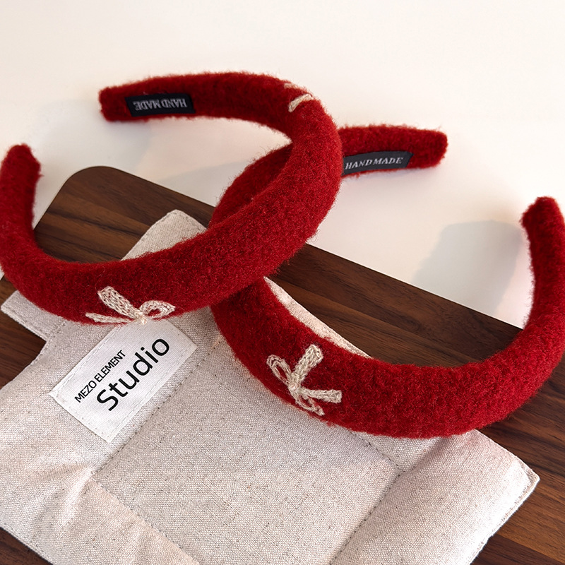 Cinta para el Cabello con Lazo Bordado