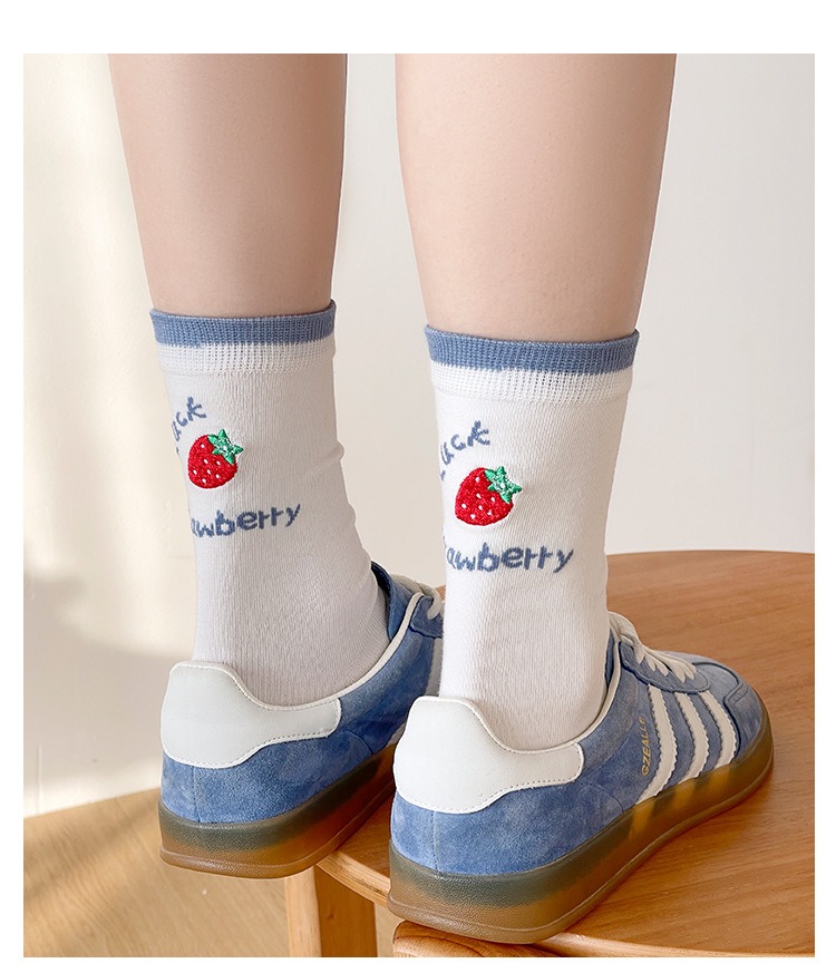 Meias com Estampa de Morango