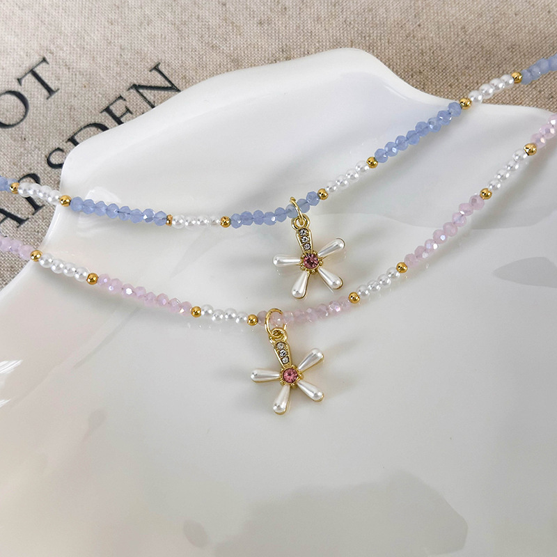 Кришталево-перлинне намисто з п'ятипелюстковою квіткою