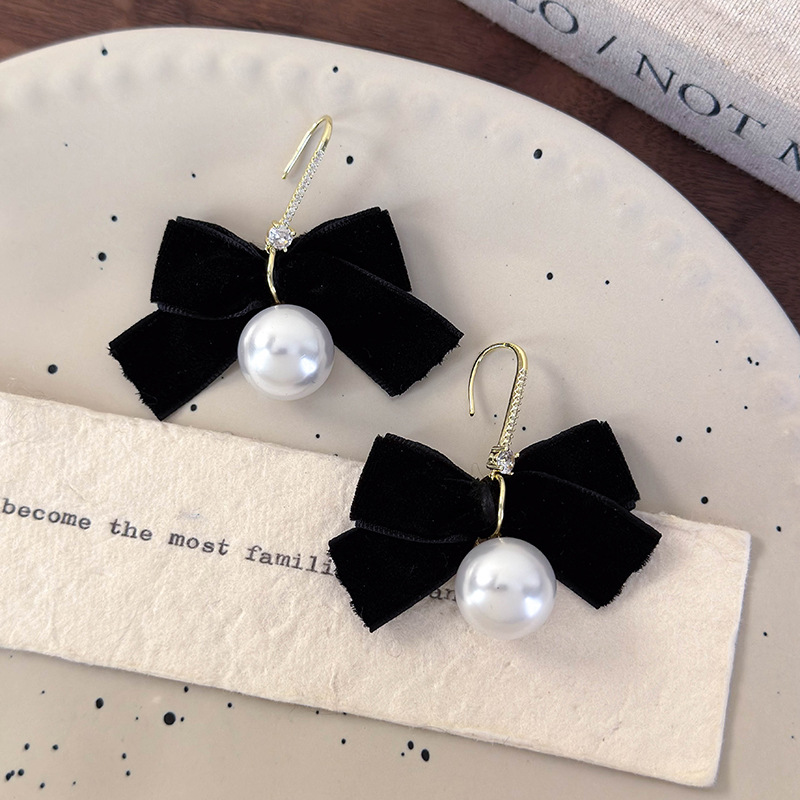 블랙 보우 펄 귀걸이