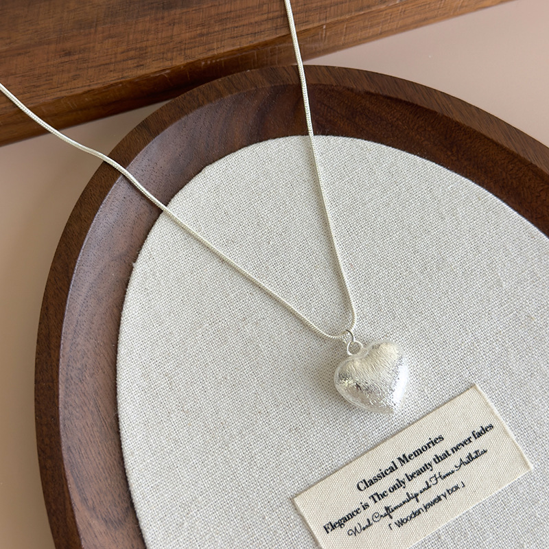 Срібна щітка Серце Намисто