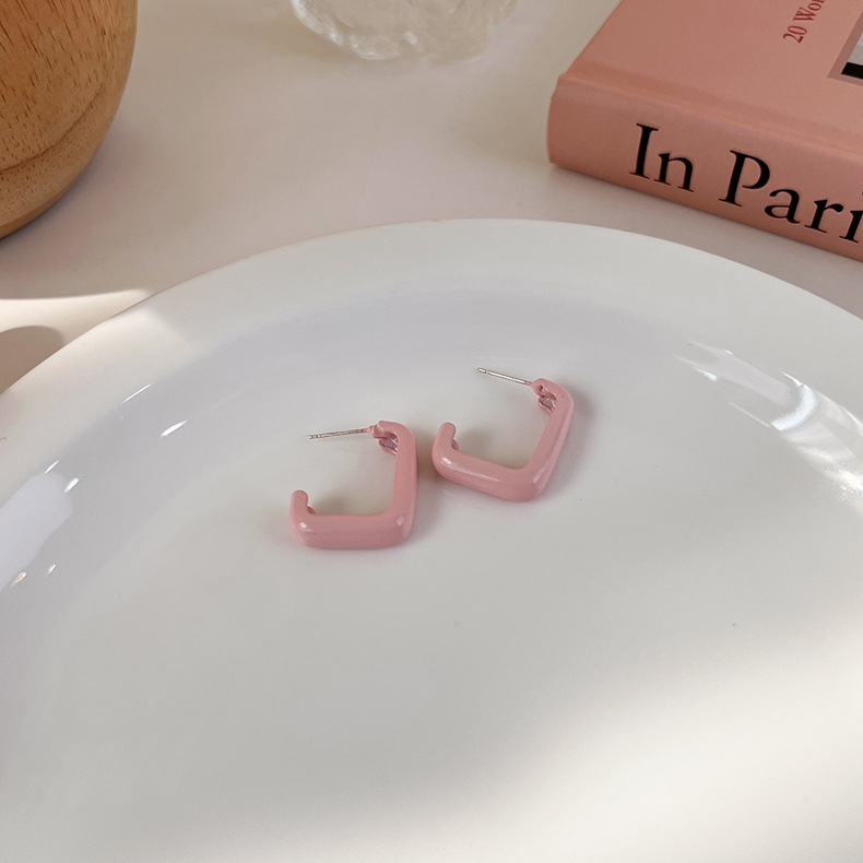 지오메트릭 핑크 귀걸이