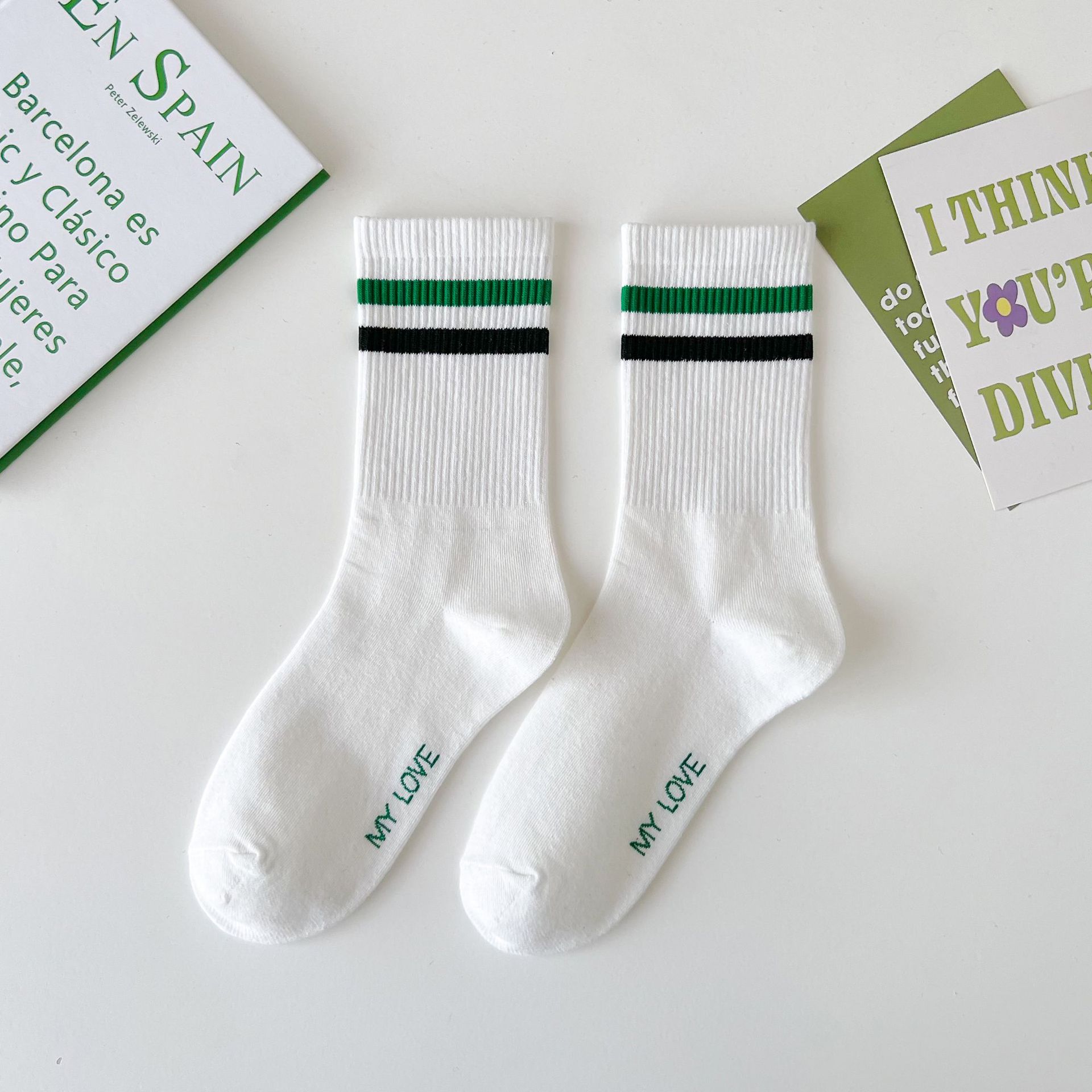 Meias Mid-Calf Bordadas