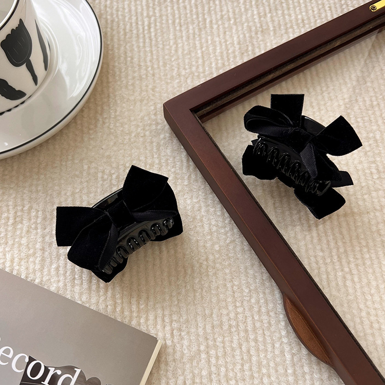 Zwarte Fluweel Strik Haarclip