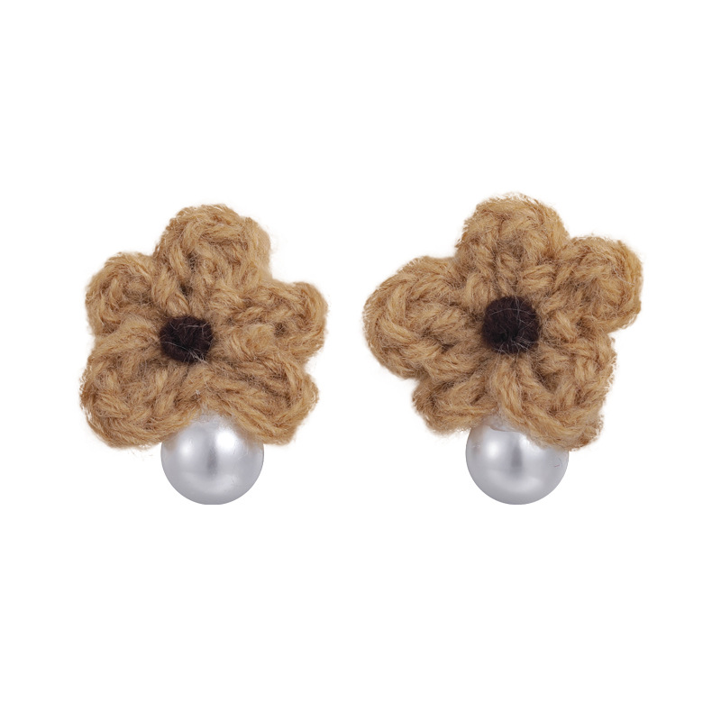 꽃과 펄 니트 귀걸이