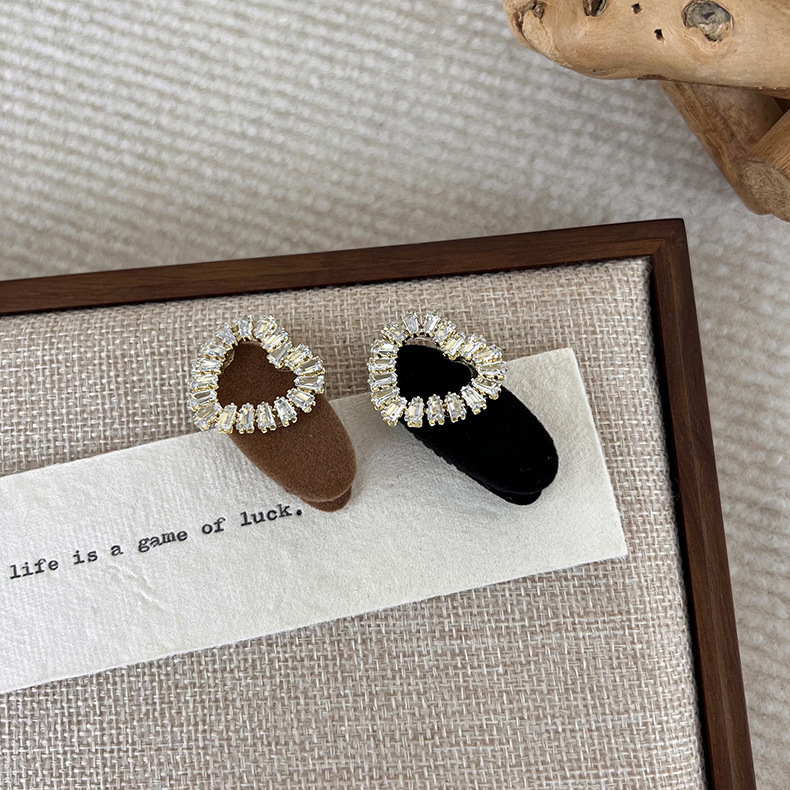 Agrafă de Păr cu Inimă de Rhinestone