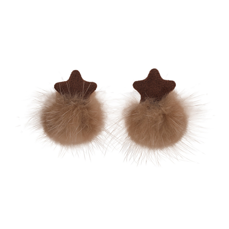 브라운 폼폼 귀걸이