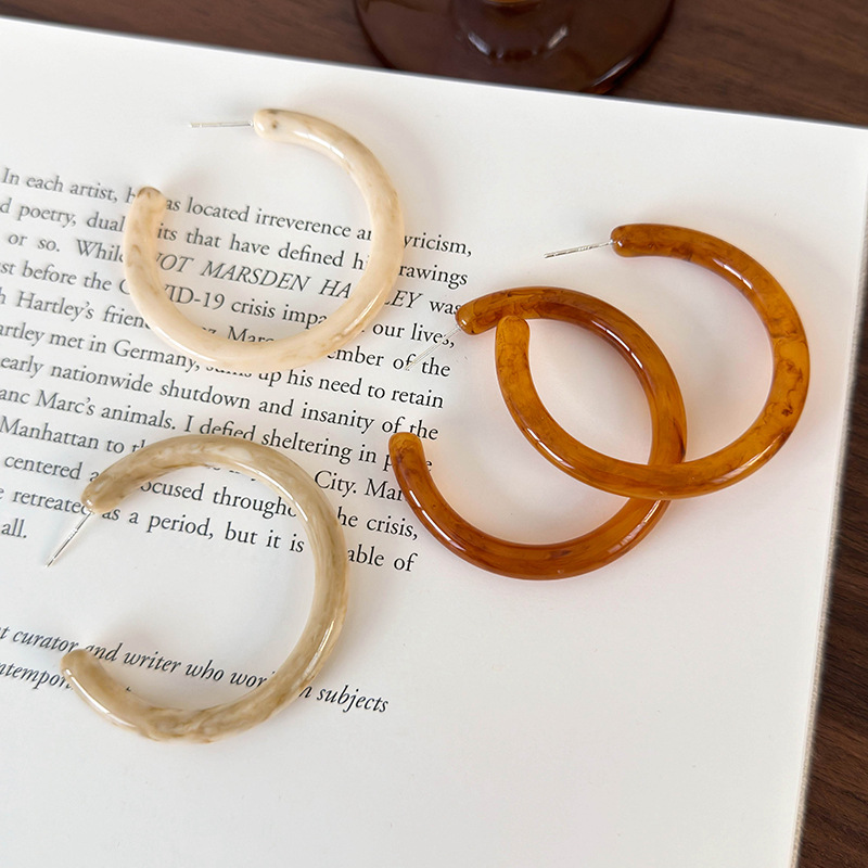 C-Şekilli Retro Küpeler