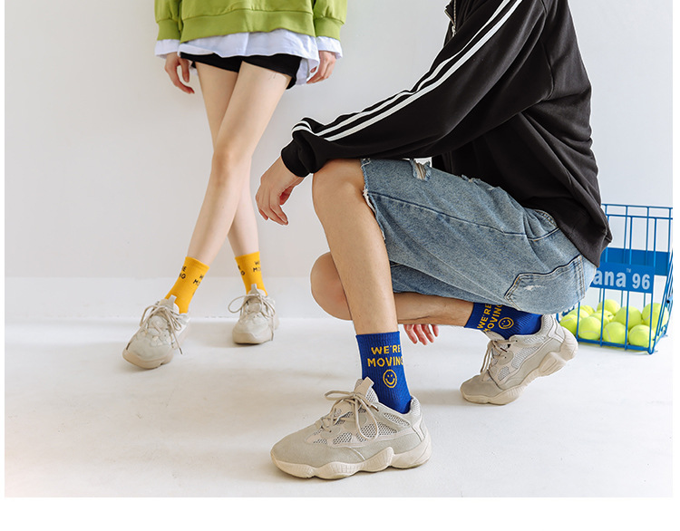 Meias Mid-Calf Carinhas Sorridentes